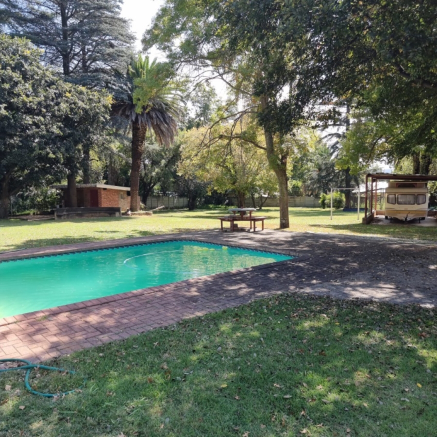 6 Bedroom Property for Sale in Parys Free State